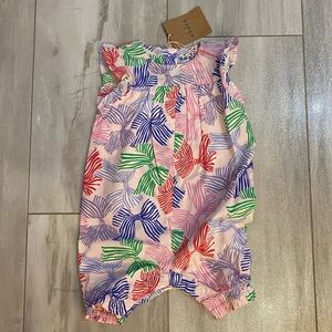 NWT Baby Boden Pink Bow Print Flutter Ruffle Sleeve Jumpsuit Romper, girls 0-3M